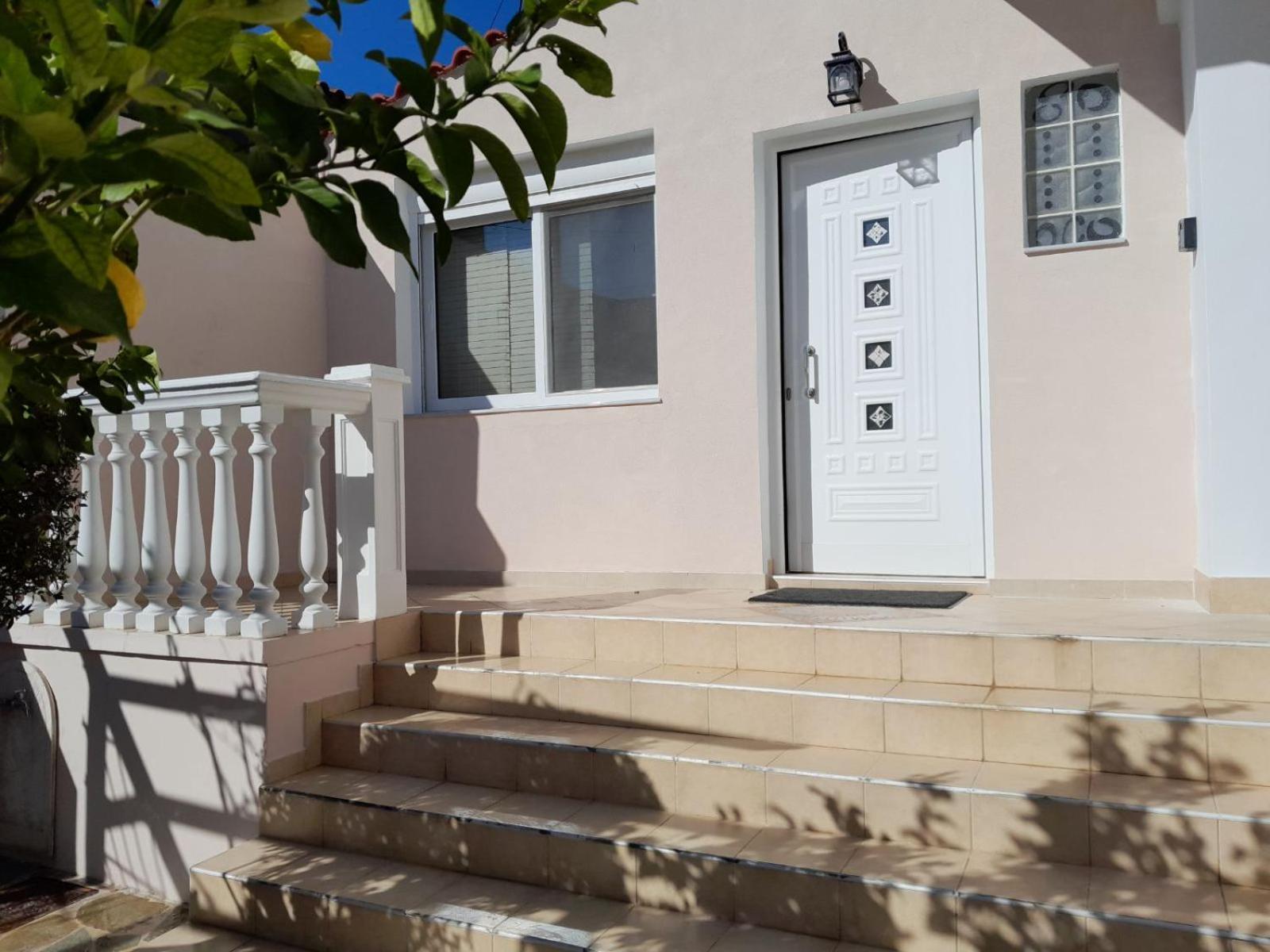 Omorfi Poli 120 Sqm Apartment Nauplia Exterior foto